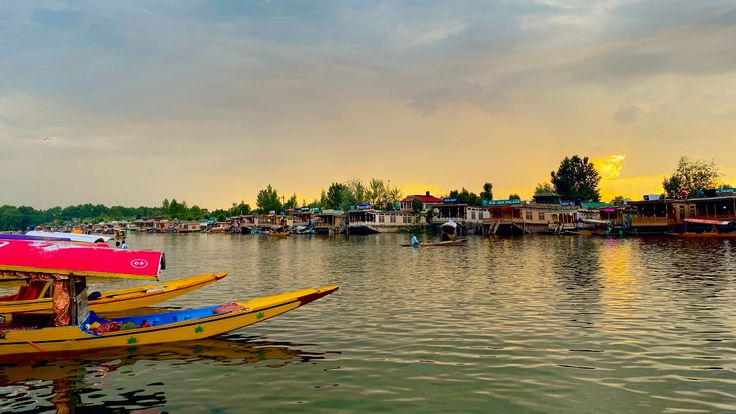 Dal Lake