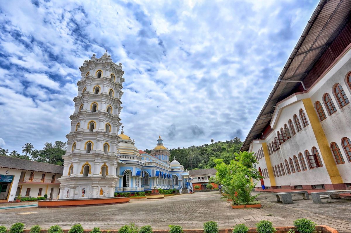 Mangeshi Temple