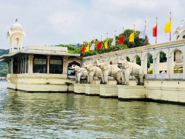 Jag Mandir – Beautiful island palace
