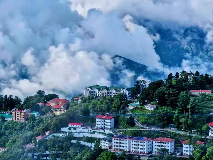 Mussoorie (Queen of Hills)