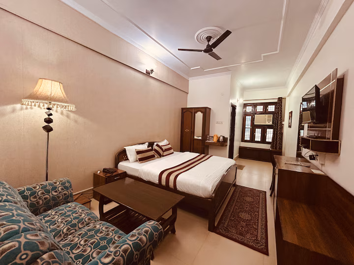 Hotel Mandakini