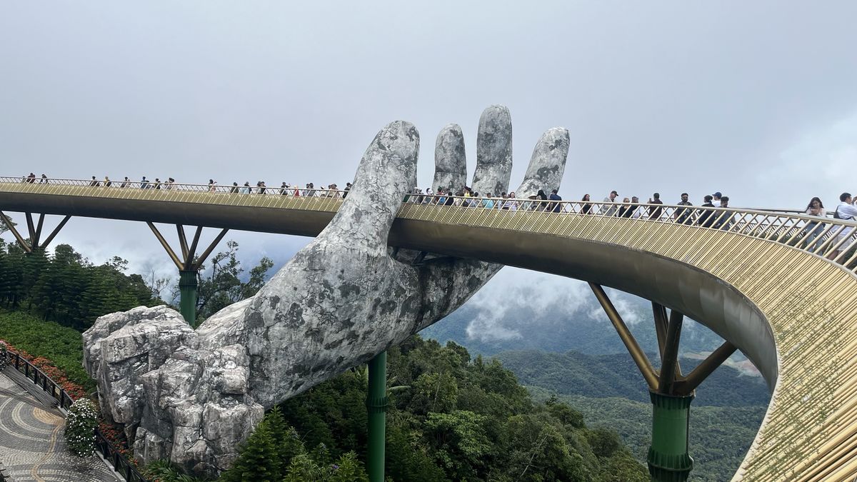 Golden Bridge Experience