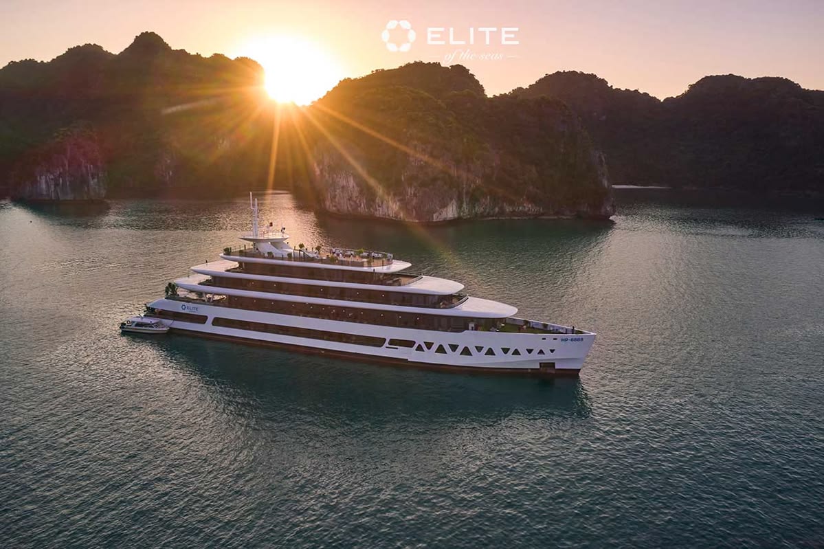 Cruise Sunset View