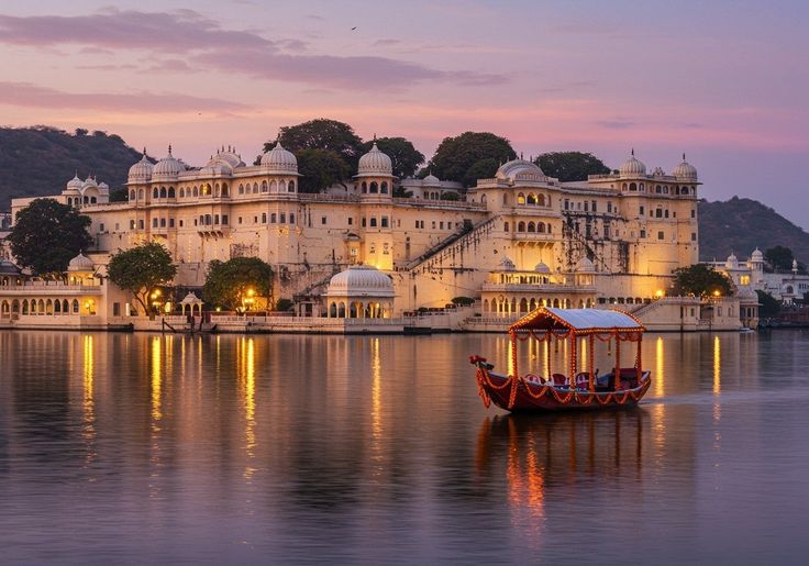 Udaipur  Escape | Lakes, Palaces & Sunset Views