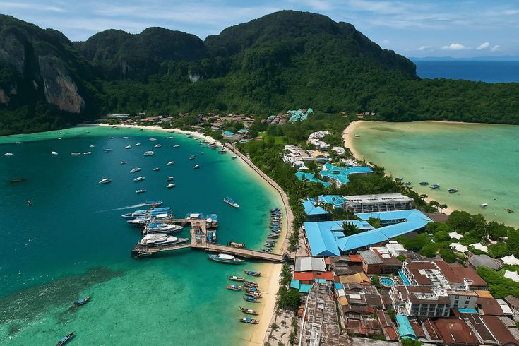Best of Thailand with FREE Alcazar Show Tickets