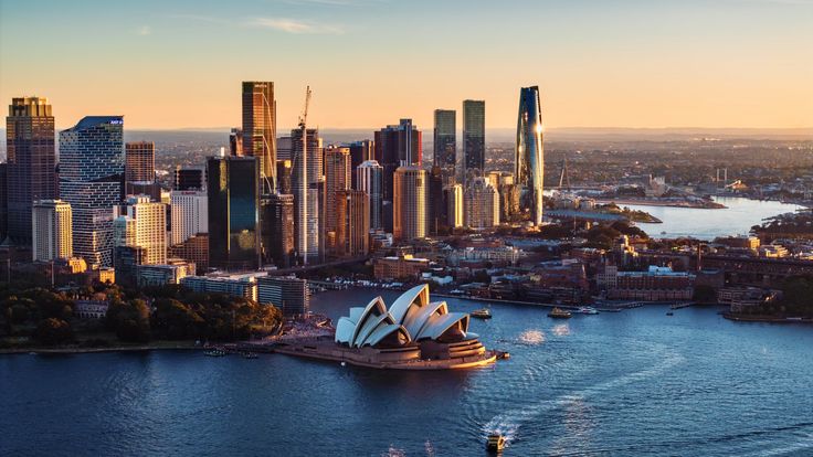 Australia Adventure & Leisure | Reef, Wildlife & City Life
