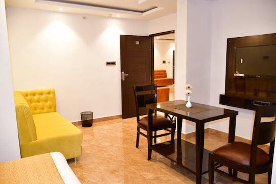 hotel grand lotus